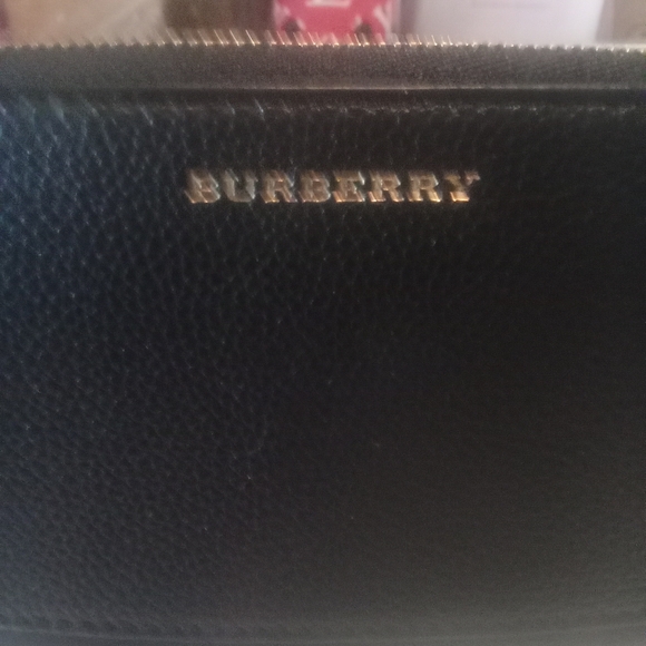 Like New Burberry Wallet - Picture 2 of 11